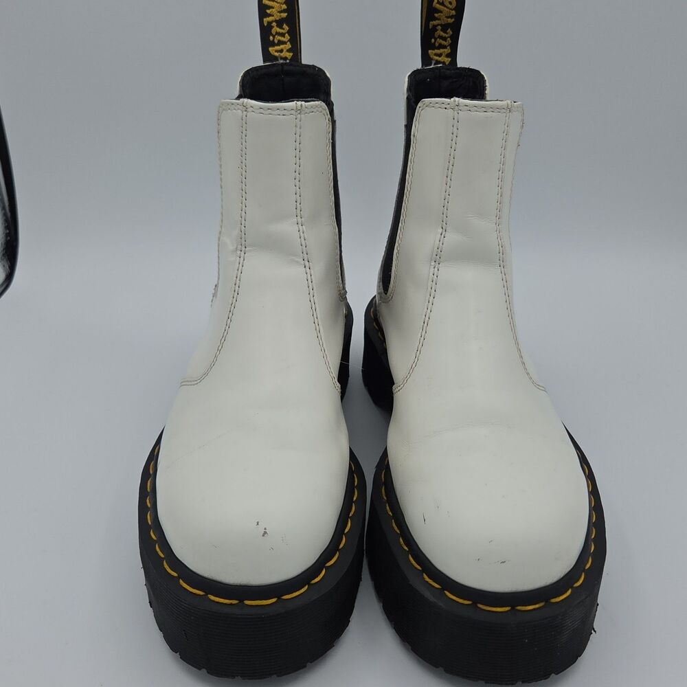 Dr. Martens Smooth White Leather Platform Chelsea Boots AirWair Women Size 8 - Picture 3 of 10